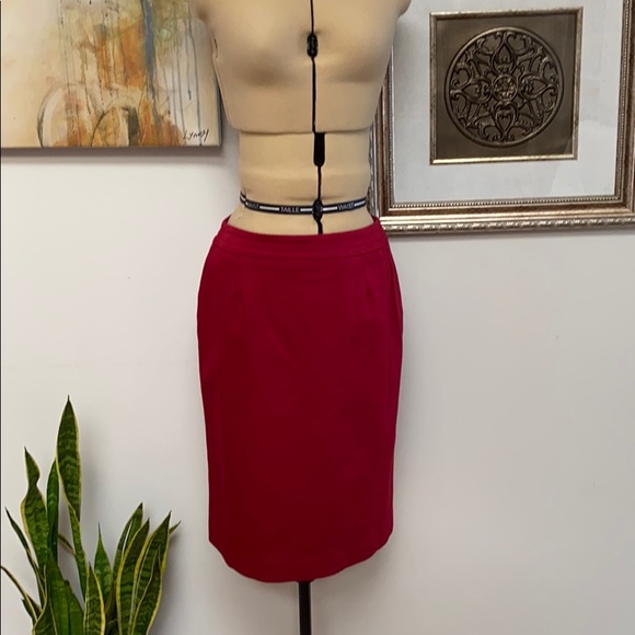 NWT High-end skirt wants to know touch of a woman - Picture 5 of 6